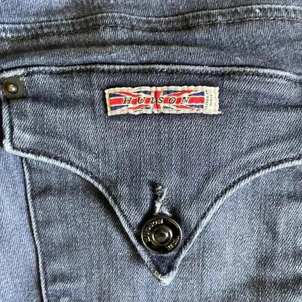 Hudson | Crop Jeans - Picture 8 of 9